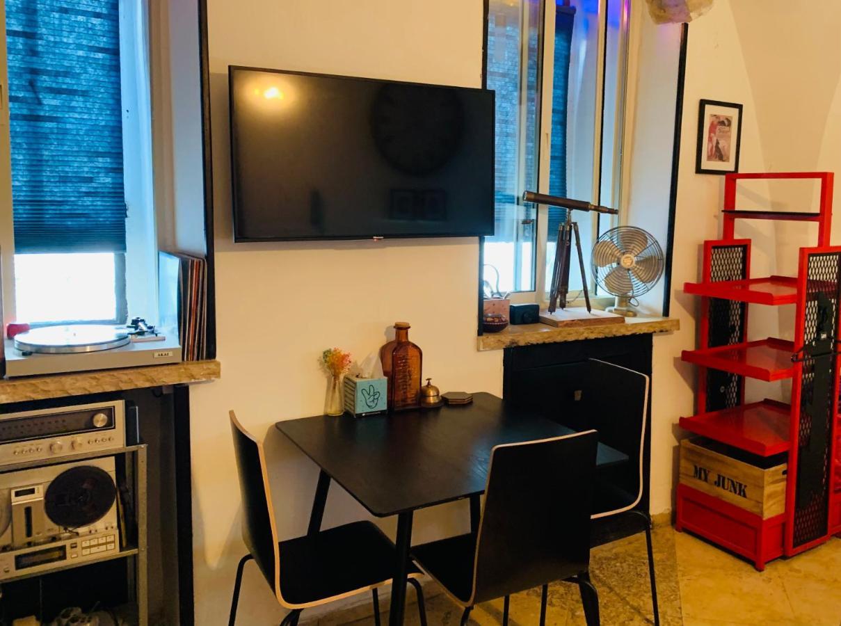 Private Room Studio Suite Jerusalem Exterior photo